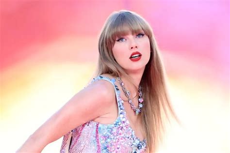 One of Taylor Swift ’s most romantic songs made its live debut on the Eras Tour . On Thursday night at the opening night of the Latin American leg of her Eras Tour in Argentina, the pop ...